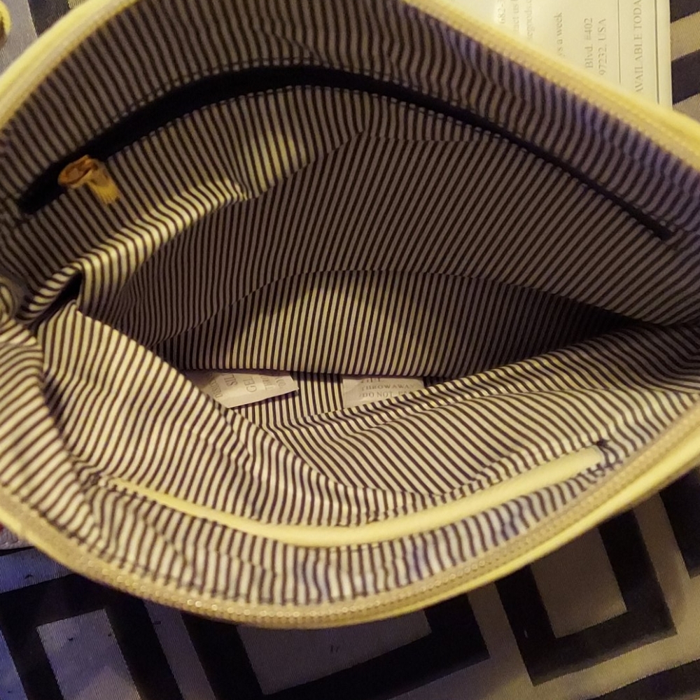 Purse - Picture 3 of 3